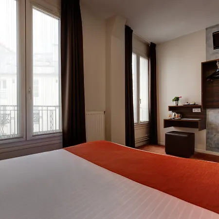 Léna Hotel 3*