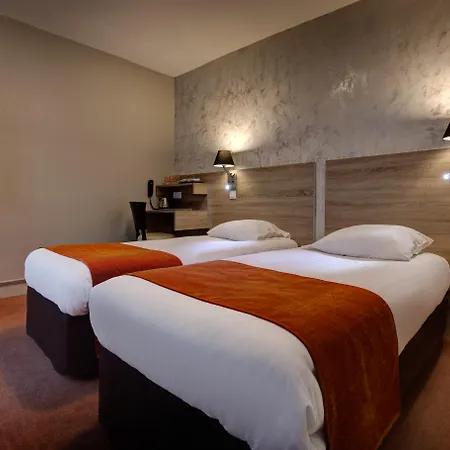 Léna Hotel 3*