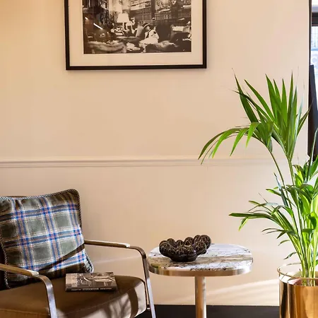 Hotel Léna Parigi